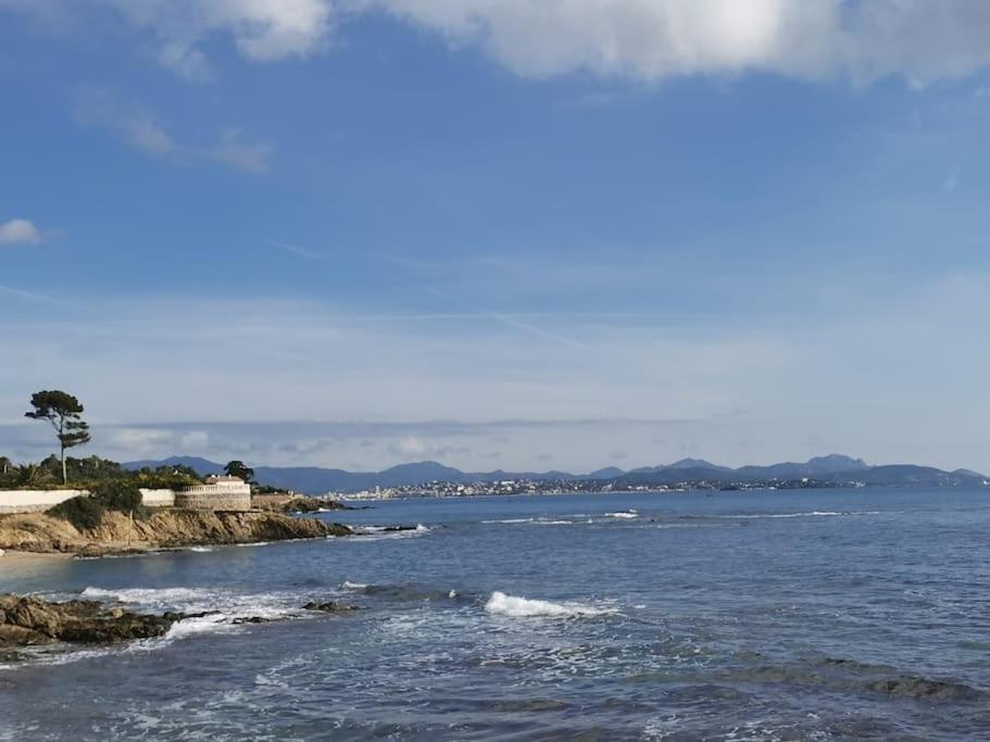 Appartement La Tranquillite, 2Mn A Pieds Mer Fréjus エクステリア 写真