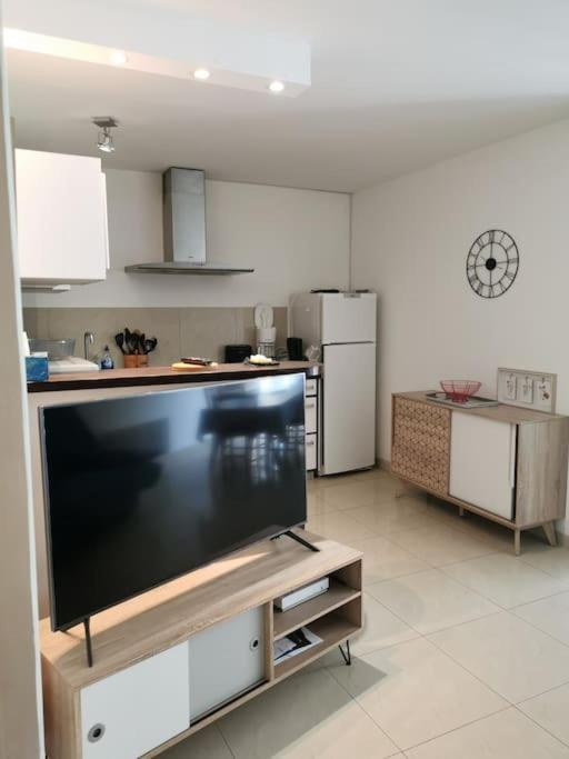 Appartement La Tranquillite, 2Mn A Pieds Mer Fréjus エクステリア 写真